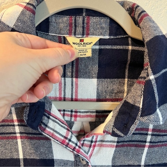 Women’s Woolrich blue plaid button down flannel shirt size medium M - Picture 2 of 5